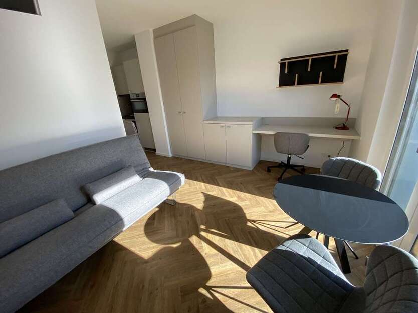 Wohnung zum Mieten in Berlin 549,36 € 22.89 m²