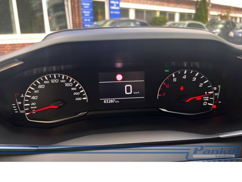 Peugeot 208 1.2 Active Pack 75*SHZ*PDC*LED*Tempo* 63.287 km 11.990 € Berlin 13187