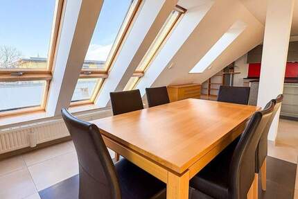 Erholung pur mit Wasserblick - diese Traumwohnung erwartet Sie + EBK + Stellplatz und Dachterrasse 3 zimmer