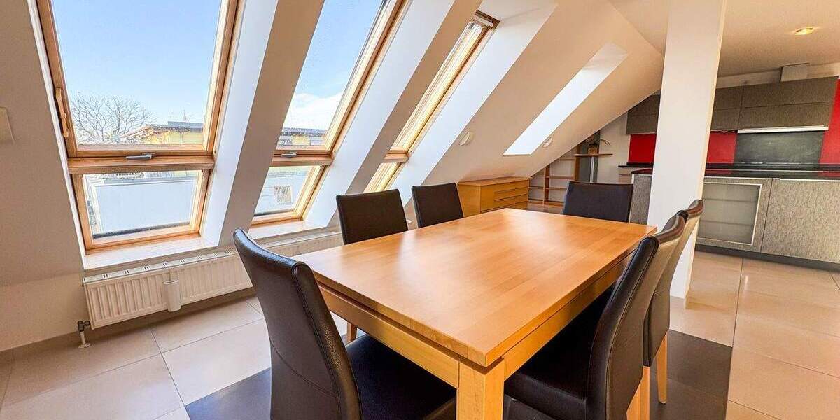 Erholung pur mit Wasserblick - diese Traumwohnung erwartet Sie + EBK + Stellplatz und Dachterrasse 3 zimmer