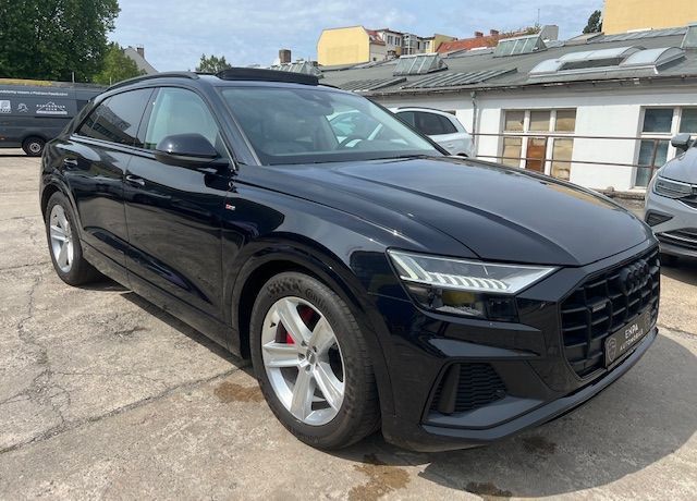 Audi Q8 94.215 km 49.990 &euro; Berlin 13187