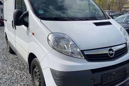 Opel Vivaro 198.000 km 3.200 &euro; Berlin 13353