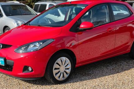 Mazda 2 26.922 km 8.999 &euro; Berlin 13589