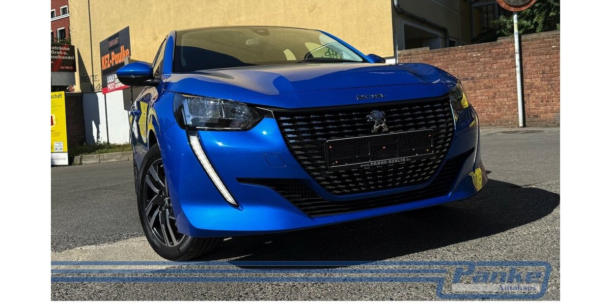 Peugeot 208 Allure*Pano*R-Cam*Navi*Keyless*LED* 32.381 km 13.690 &euro; Berlin 13187