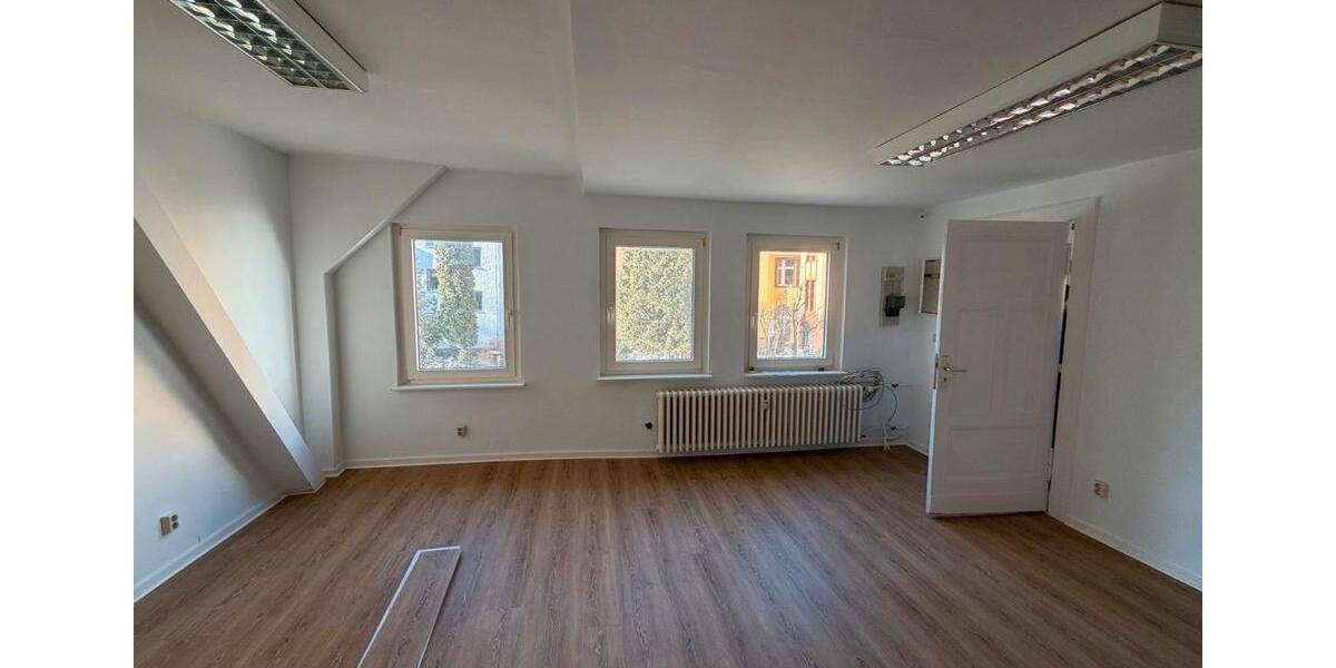 Gewerbeobjekt Berlin Reinickendorf - 350&euro; | Angebot:26223791