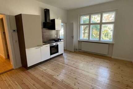 Wohnung Berlin Steglitz-Zehlendorf - 1.5 Zimmer, 42 m&sup2;, 747&euro; | Angebot:26004002