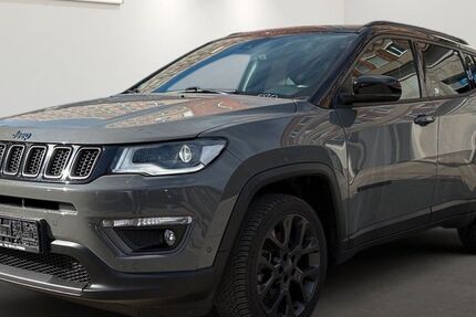 Jeep Compass 91.513 km 13.999 &euro; Berlin 12681