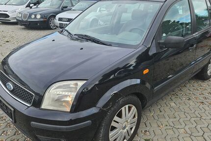 Ford Fusion 127.000 km 1.999 &euro; Berlin 12439