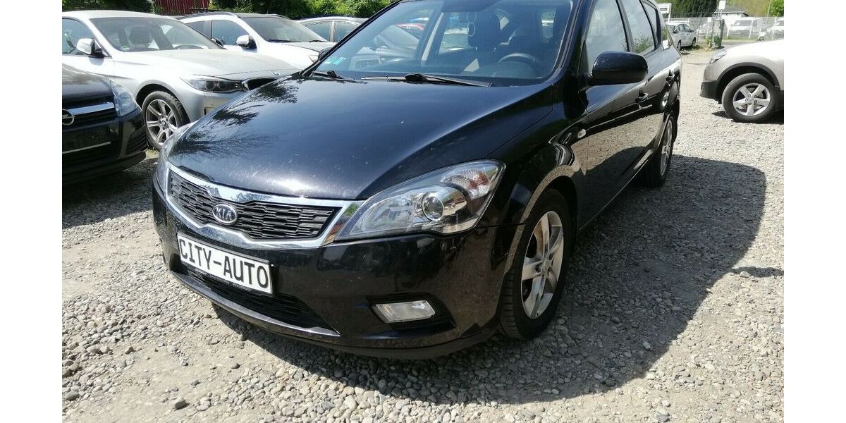 Kia ceed / Ceed 100.000 km 4.970 &euro; Berlin - Französische Buchholz 13127