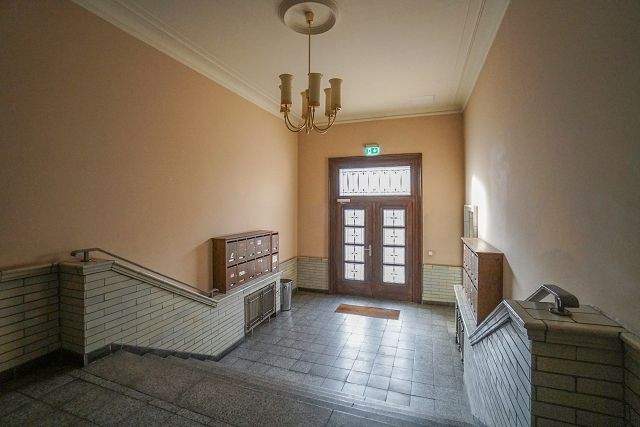 Befristet auf 2 Jahre: Über den Dächern des Prachtboulevards - Möblierte Terrassenwohnung am Frankfurter Tor 2 zimmer