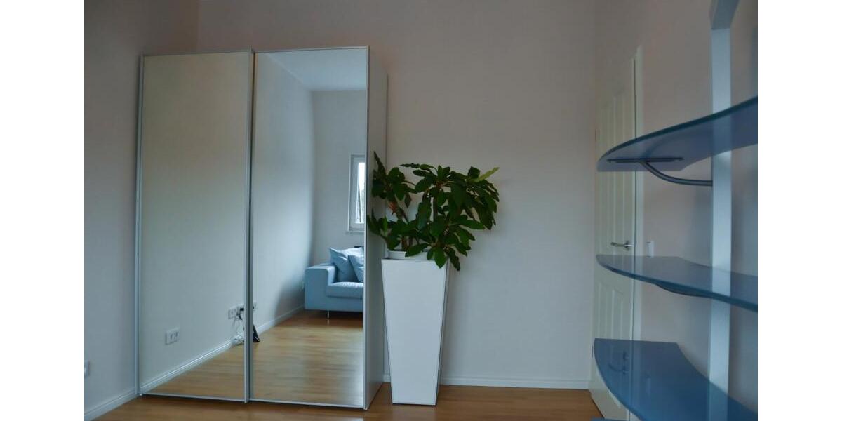 Dachgeschoßwohnung Berlin Charlottenburg-Wilmersdorf - 3 Zimmer, 140 m&sup2;, 2.100&euro; | Angebot:26564450