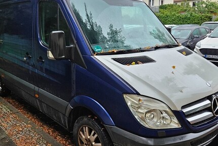 Mercedes-Benz Sprinter 3,5-T Kasten 321.100 km 7.497 € Berlin 10178