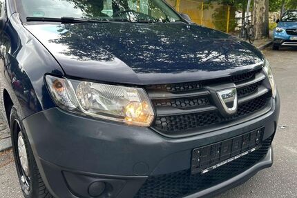Dacia Sandero 155.000 km 3.200 &euro; Berlin 13353