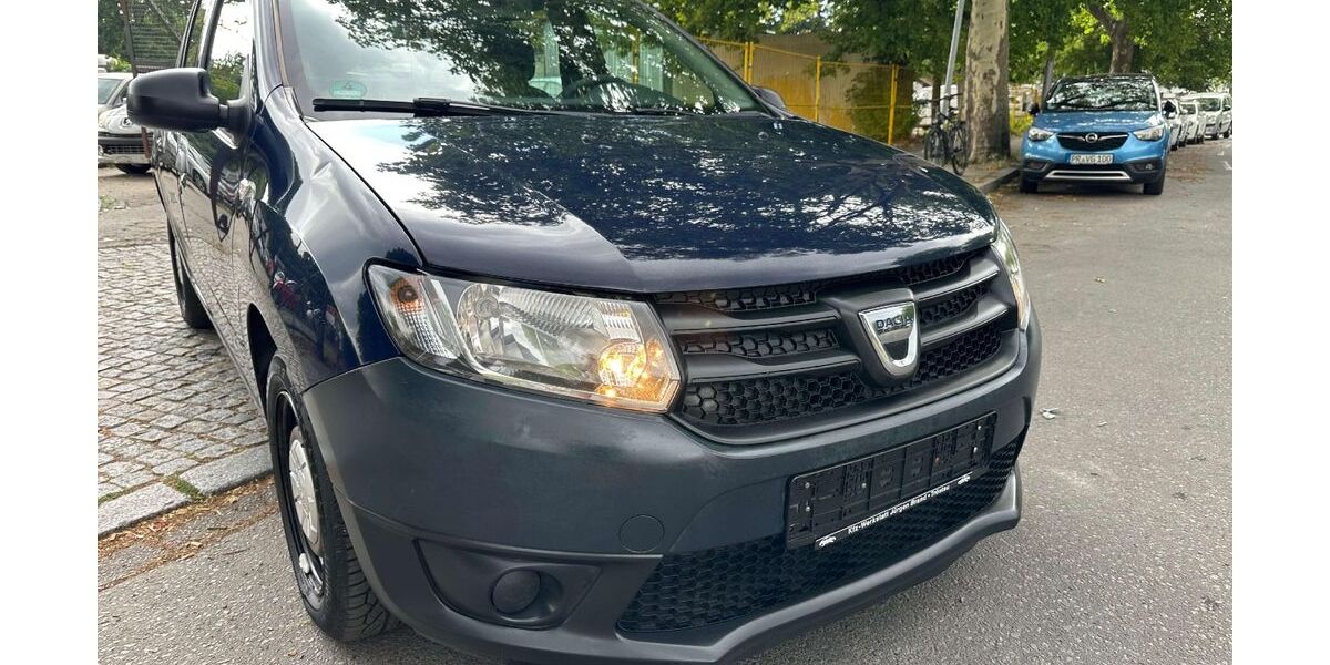 Dacia Sandero 155.000 km 3.200 &euro; Berlin 13353