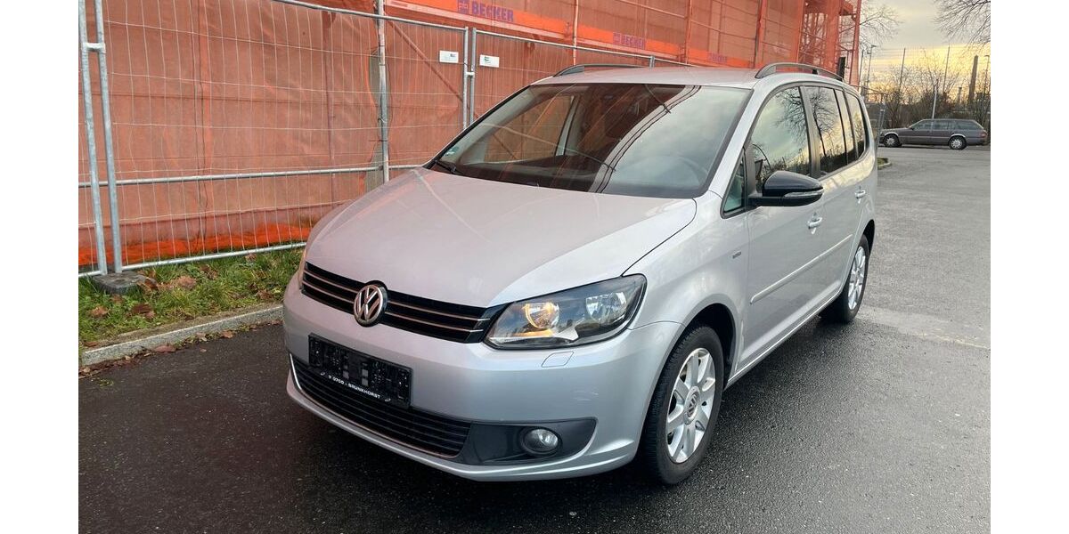 VW Touran 180.000 km 6.499 &euro; Berlin 12057