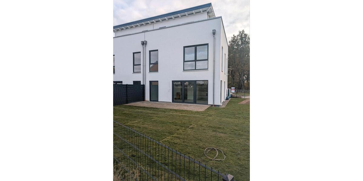 Erstbezug 203 qm Wohn-Nutzfläche - DHH- Rousseaupark 5 zimmer