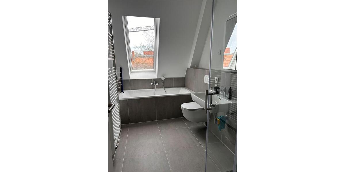 Dachgeschoßwohnung Berlin Mitte - 5 Zimmer, 118 m&sup2;, 2.399&euro; | Angebot:26073266
