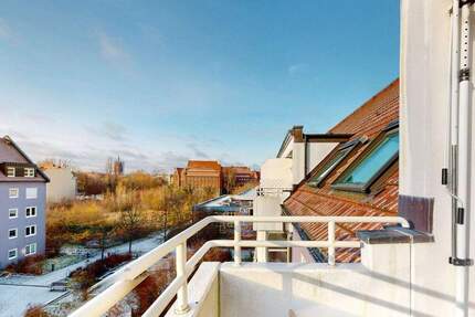 Rooftop Maisonette with Garage and Balcony furnished or unfurnished! 2 zimmer