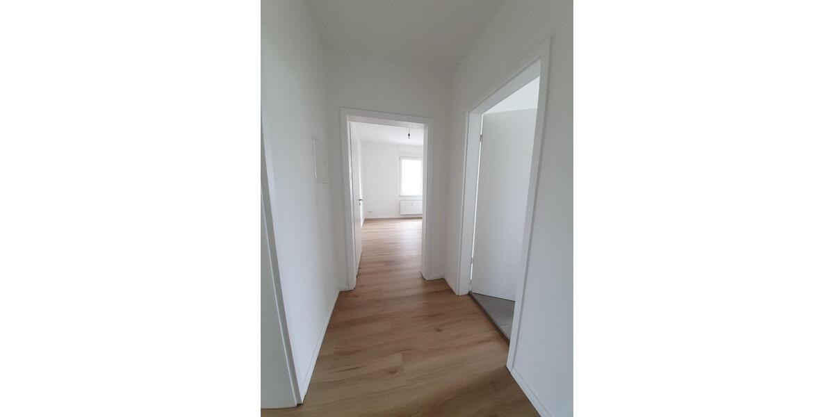 Etagenwohnung Velten - 2.5 Zimmer, 81 m&sup2;, 1.025&euro; | Angebot:26003509