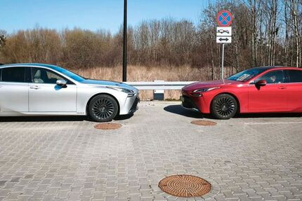 Toyota Mirai 8.000 km 990 &euro; Berlin 10117