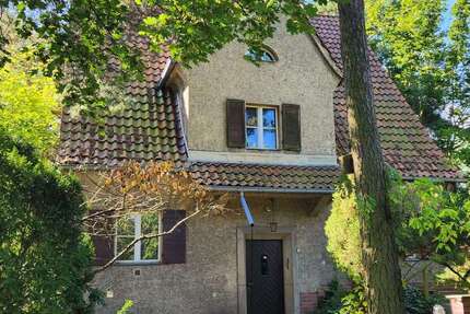 Haus Berlin Frohnau - 9 Zimmer, 220 m&sup2;, 785.000&euro; | Angebot:27077238