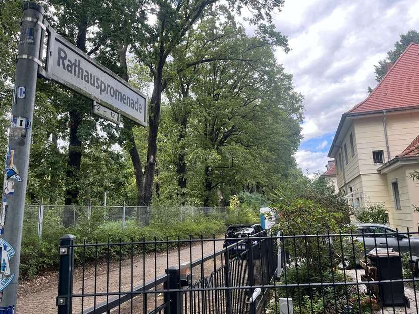 Haus zum Kaufen in Berlin 650.000 € 140 m²
