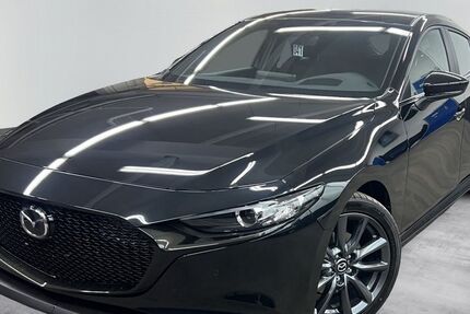 Mazda 3 2.110 km 25.990 &euro; Berlin 12247