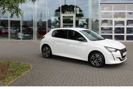 Peugeot 208 17.534 km 15.996 &euro; Potsdam 14482