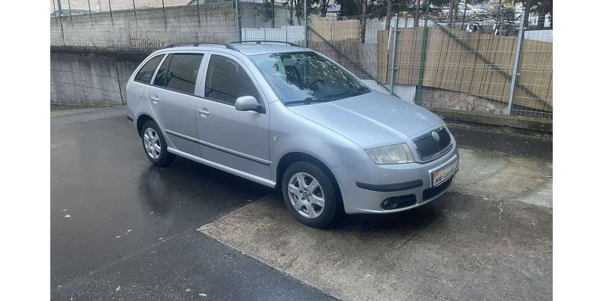 Skoda Fabia 125.000 km 2.999 &euro; Berlin 10785