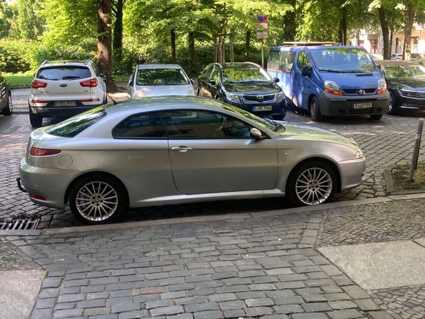 GT