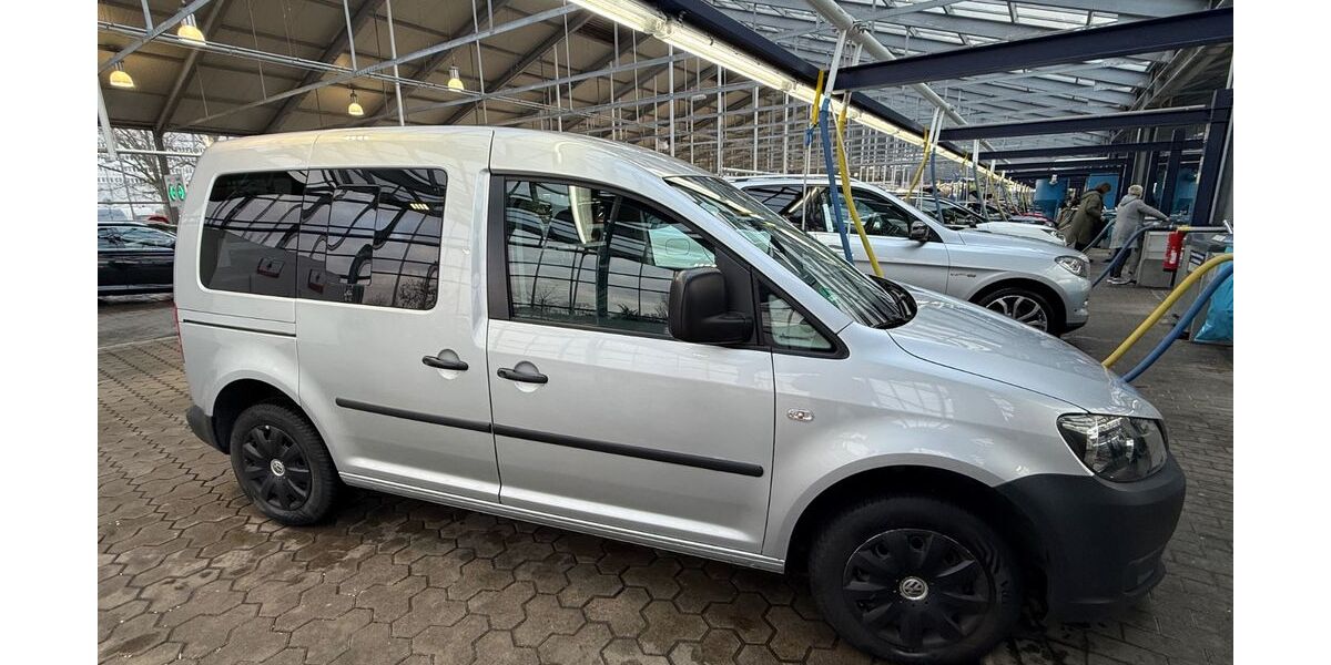 VW Caddy 213.000 km 4.990 &euro; Berlin 13051
