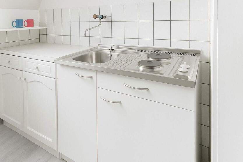 Gemütliche 1-Zimmer-Dachgeschosswohnung in ruhiger Lage - Beilsteiner Straße, Berlin-Marzahn 1 zimmer