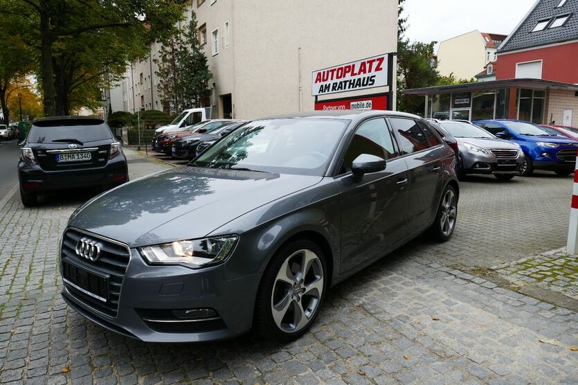 Audi A3 123.667 km 13.950 € Berlin-Tempelhof 12105