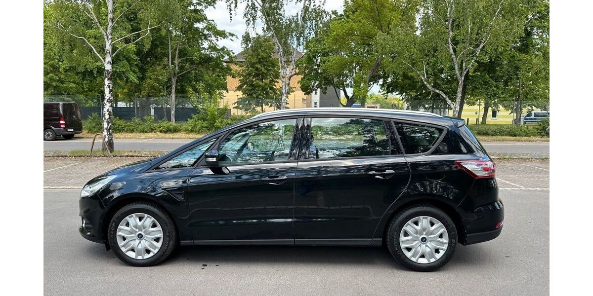 Ford S-Max 161.000 km 13.500 &euro; Berlin 13597