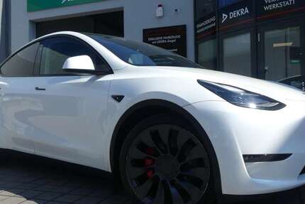 Tesla Model Y 23.665 km 42.800 &euro; Berlin 13156