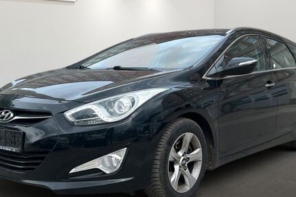 Hyundai i40 244.716 km 2.799 &euro; Berlin 12681