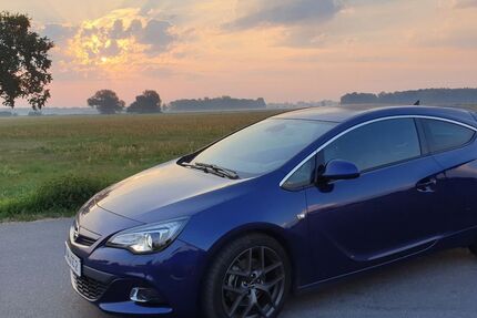 Opel Astra 175.000 km 6.999 &euro; Dallgow Ortsteil Döberitz 14624