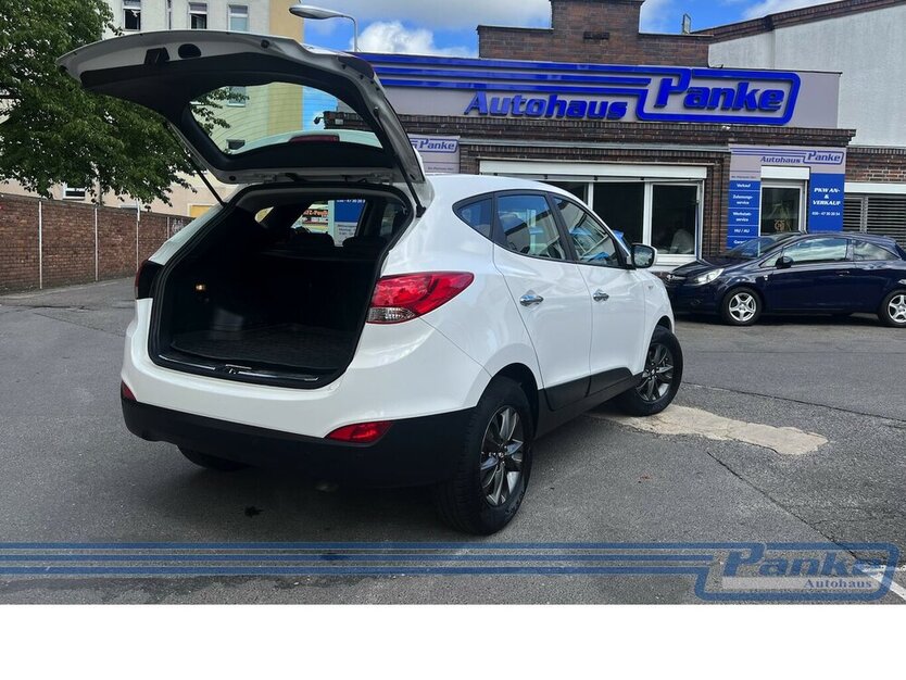 Hyundai ix35 Comfort 2WD*Phone*SHZ*Tempo*Tempo*2-Hand* 162.954 km 9.480 € Berlin 13187