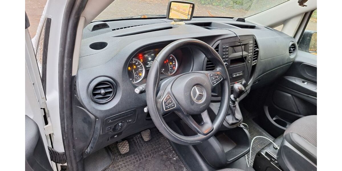 Mercedes-Benz Vito 70.321 km 13.200 &euro; berlin 10585