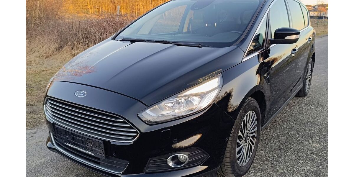 Ford S-Max 120.000 km 14.995 &euro; Berlin 12305