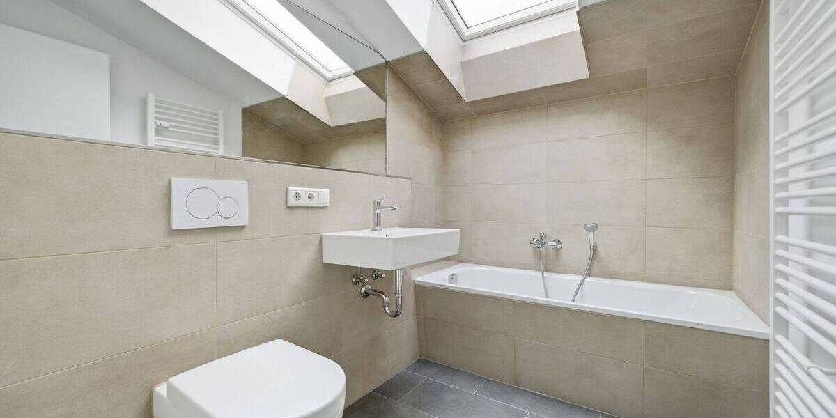 Etagenwohnung Berlin Spandau - 2 Zimmer, 67 m&sup2;, 1.360&euro; | Angebot:25999604