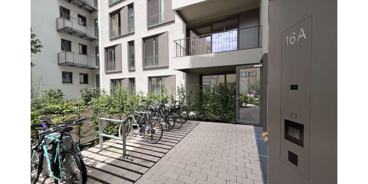 Etagenwohnung Berlin Charlottenburg - 3 Zimmer, 81 m&sup2;, 2.178&euro; | Angebot:27202091