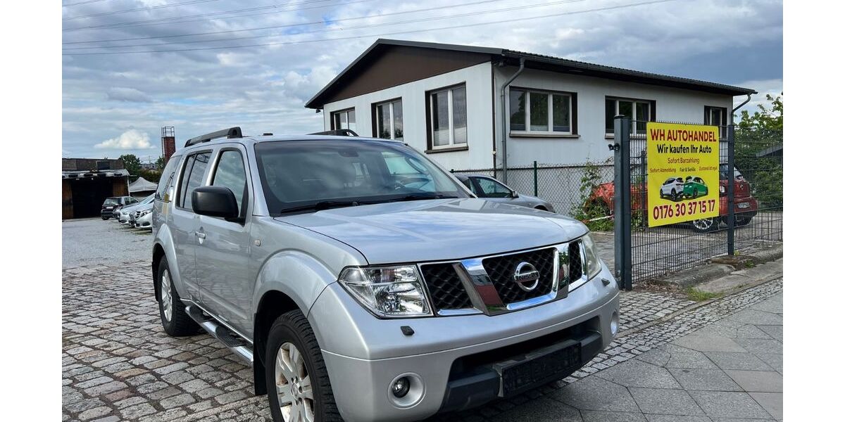 Nissan Pathfinder 216.210 km 6.800 &euro; berlin 12524