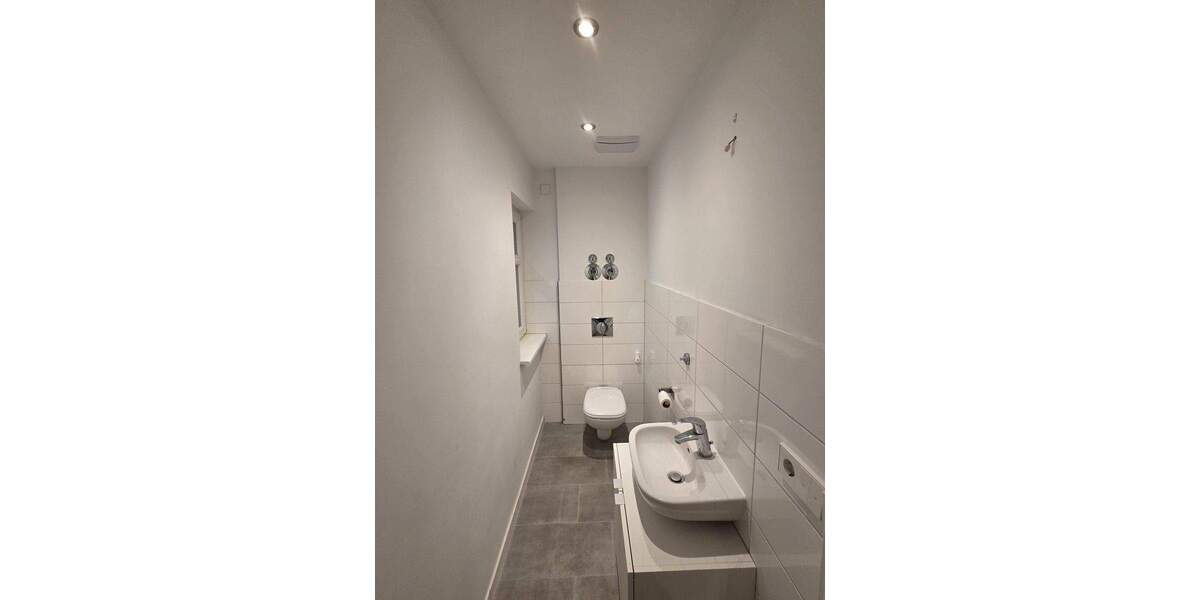 Gewerbeobjekt Berlin Westend - 2 Zimmer, 65 m&sup2;, 298.000&euro; | Angebot:24719004