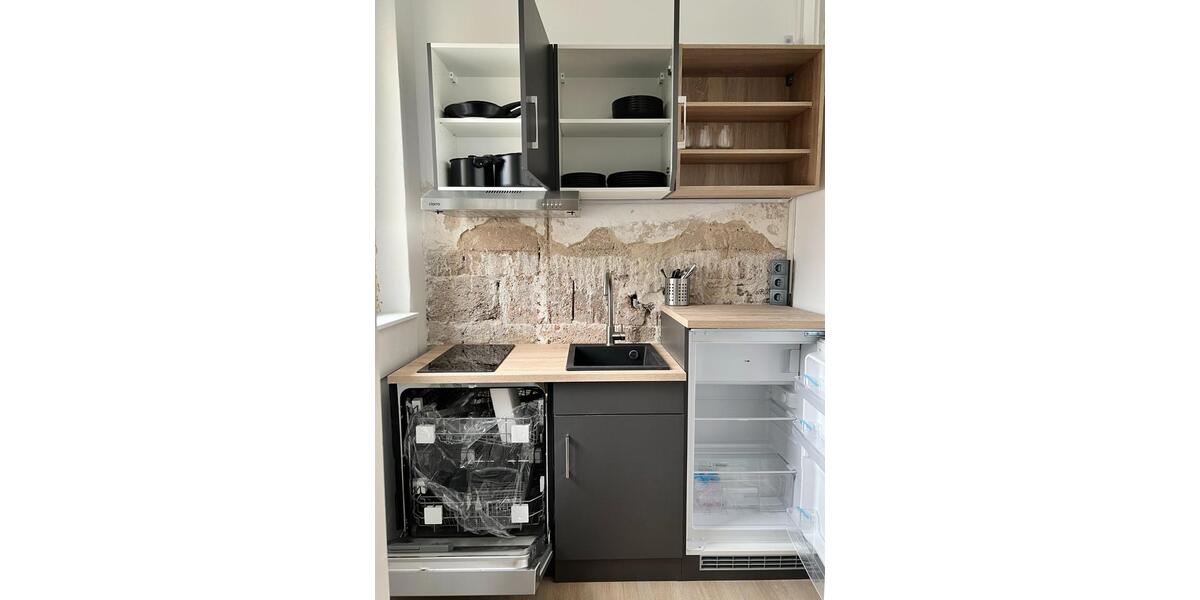 Dachgeschoßwohnung Berlin Charlottenburg-Wilmersdorf - 1 Zimmer, 37 m&sup2;, 889&euro; | Angebot:25963426