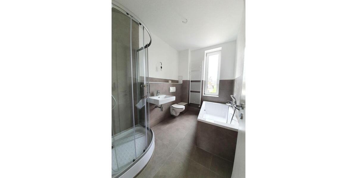 Etagenwohnung Velten - 2.5 Zimmer, 81 m&sup2;, 1.025&euro; | Angebot:26003509