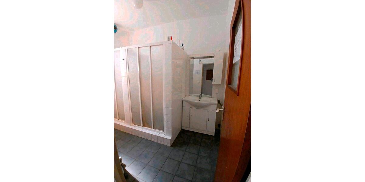 Etagenwohnung Berlin Spandau - 5 Zimmer, 16 m&sup2;, 470&euro; | Angebot:26095093