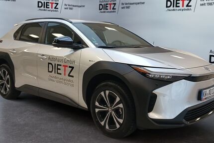 Toyota bZ4X 2.780 km 33.990 € Wildau 15745