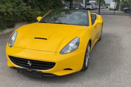 Ferrari California 31.000 km 89.999 &euro; Berlin 13581