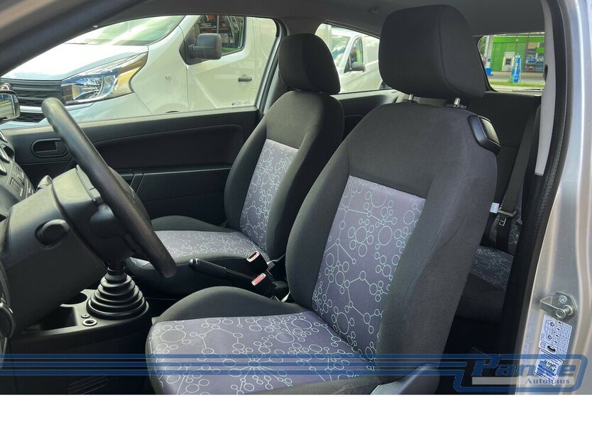 Ford Fiesta Ambiente 1.3*Radio/CD*AUX*Klima* 245.511 km 1.790 € Berlin 13187